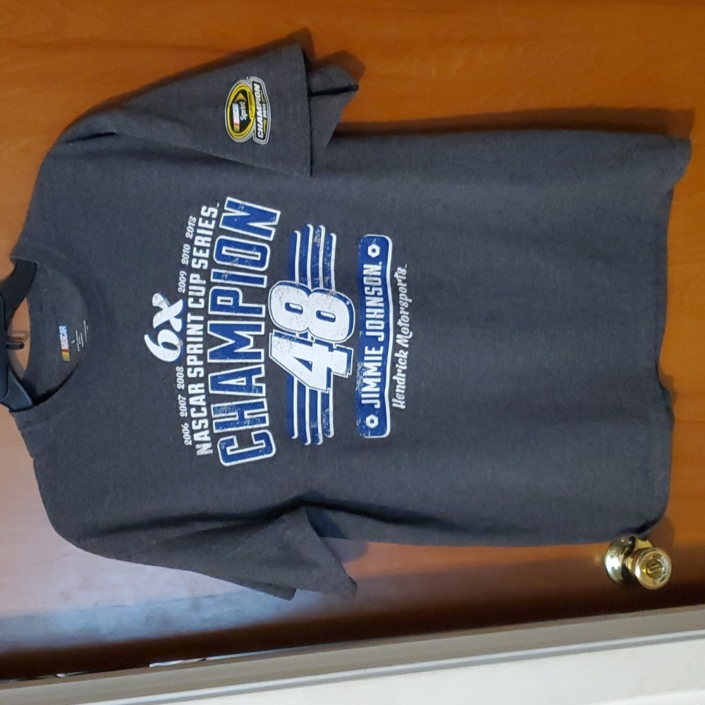 NASCAR Jimmie Johnson Racing T-shirt Champion Sprint Cup 2013